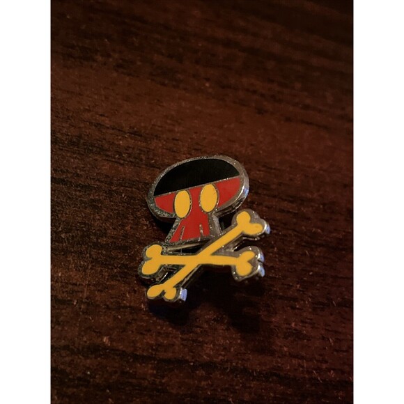 Disney Mickey Mouse Sugar Skull Crossbones‎ Booster Trading Pin - Picture 1 of 4